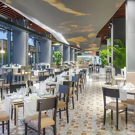 Medworld Cosmos Health & Rehabilitation Center Hotel